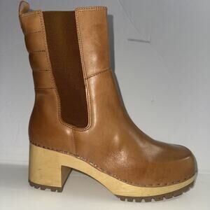 MIA Justina Women's Platform Clogs Boots Size 10 Tan Learher Lined Stretchy Slip